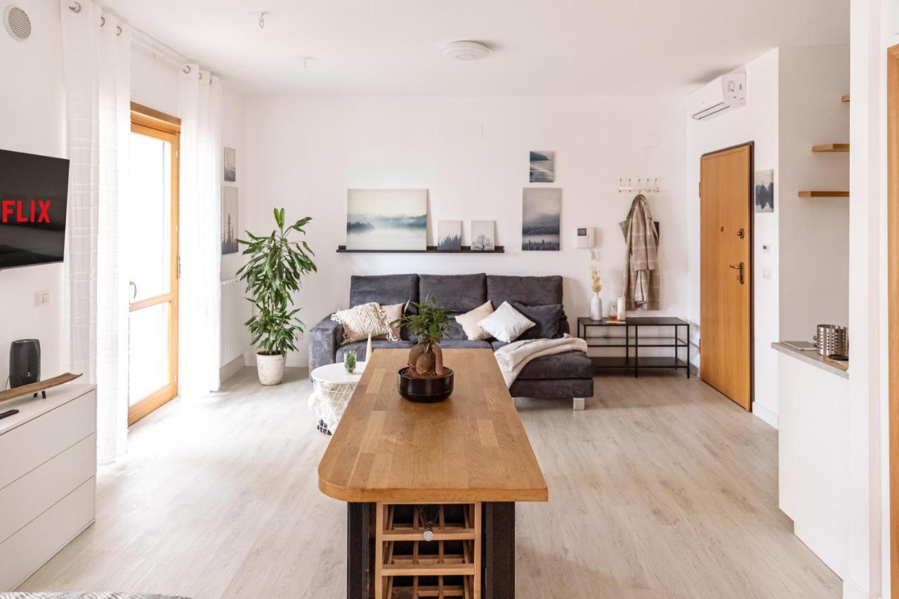 Loft Con Terrazzo - 3 Min Dalle Autostrade By Followgreenhouseโรม ภายนอก รูปภาพ