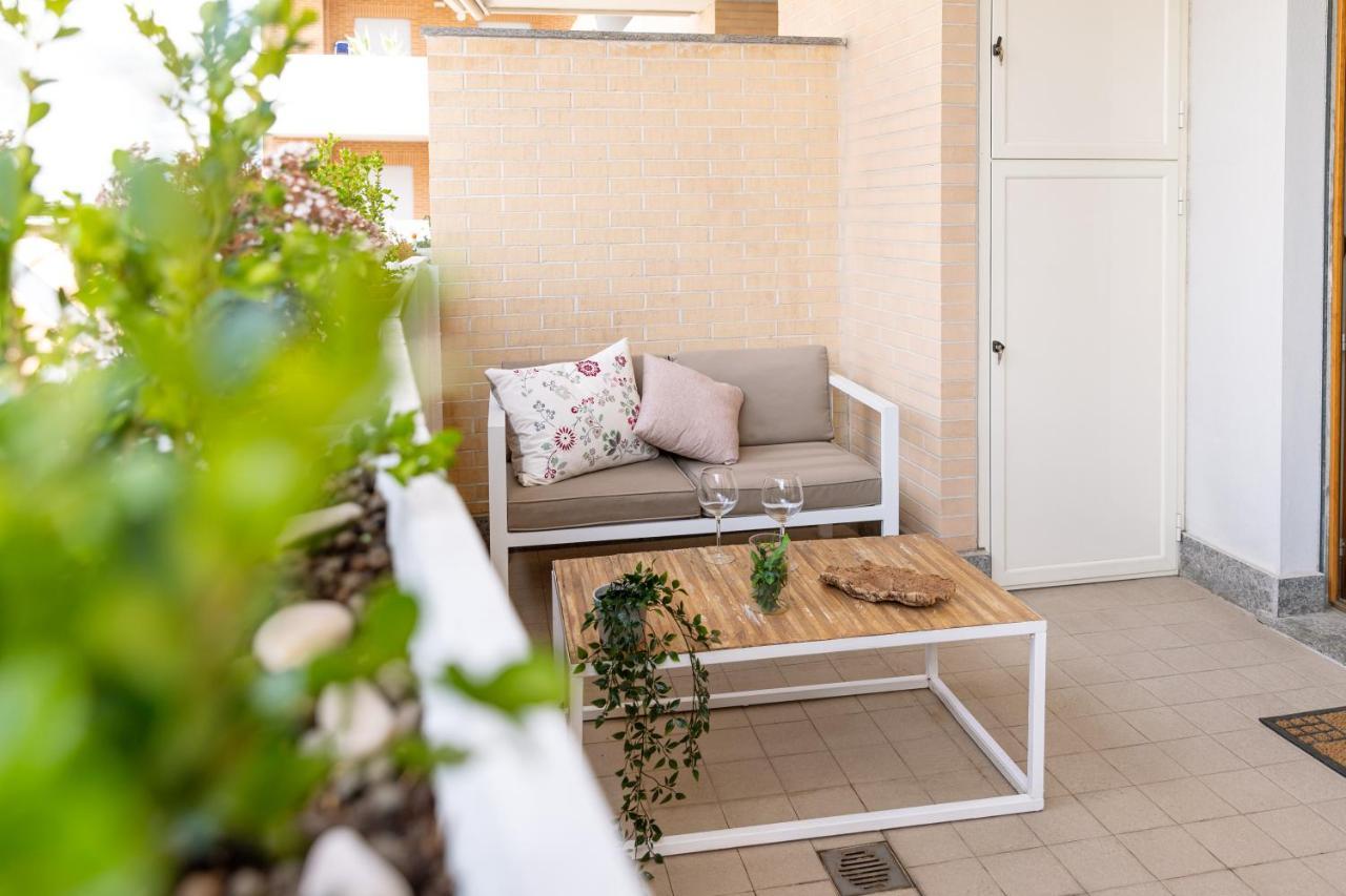 Loft Con Terrazzo - 3 Min Dalle Autostrade By Followgreenhouseโรม ภายนอก รูปภาพ
